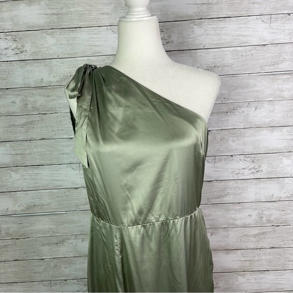 Area Stars One Shoulder Bow Tie Satin Maxi Dress - Picture 4 of 8